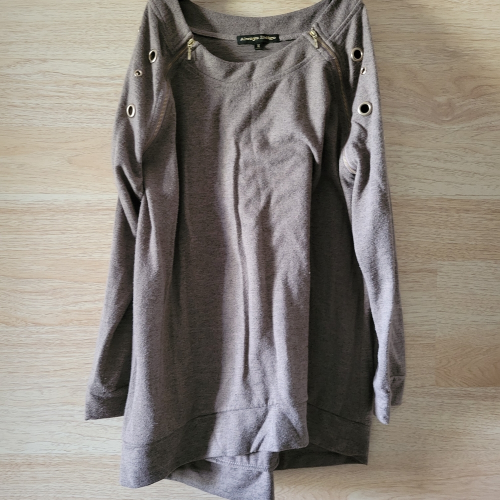 Stylish Gray Women's Top
